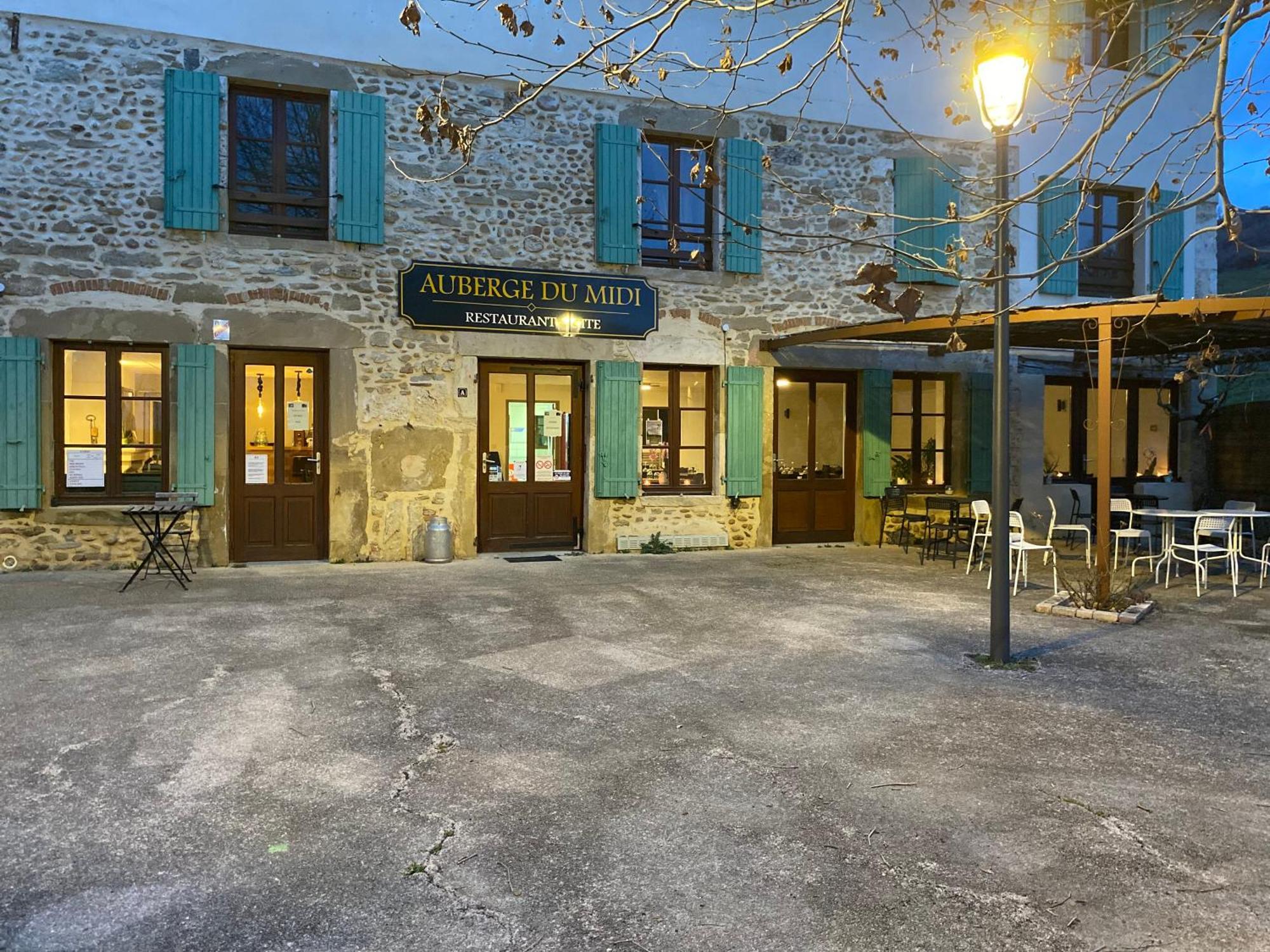 Gîte - Auberge du Midi Saint-Antoine  Extérieur photo