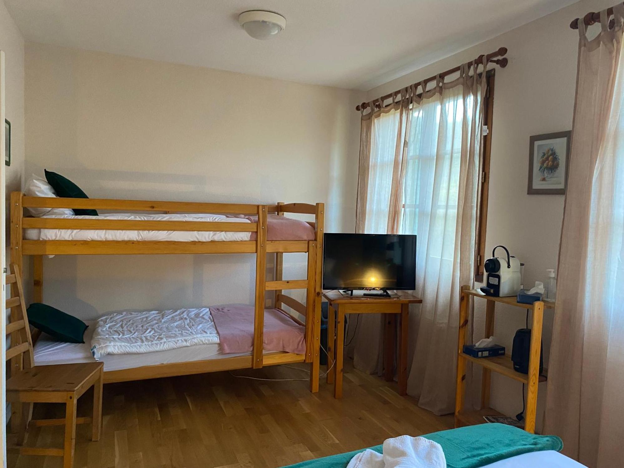 Gîte - Auberge du Midi Saint-Antoine  Extérieur photo